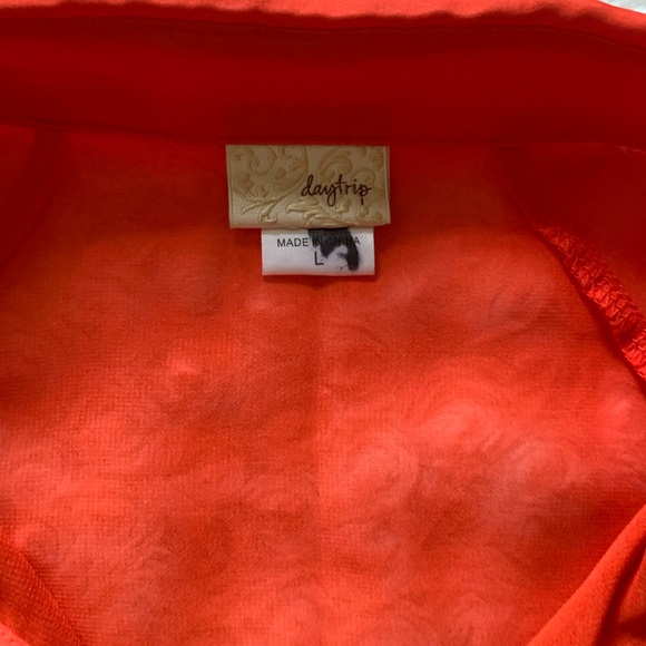 Daytrip Large Ombré Top - Picture 4 of 4